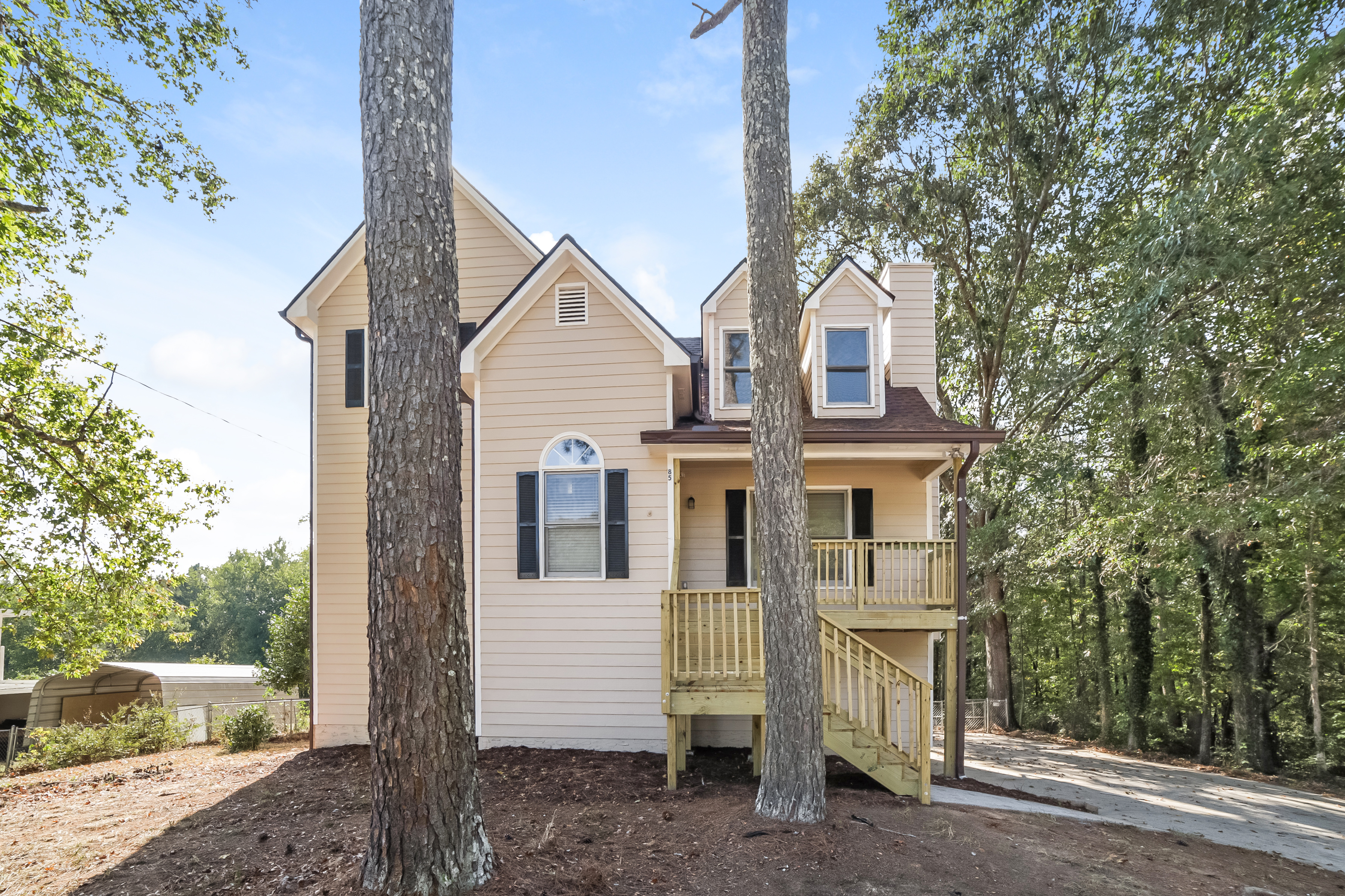 85 Oak Landing Dr Douglasville, GA 30134